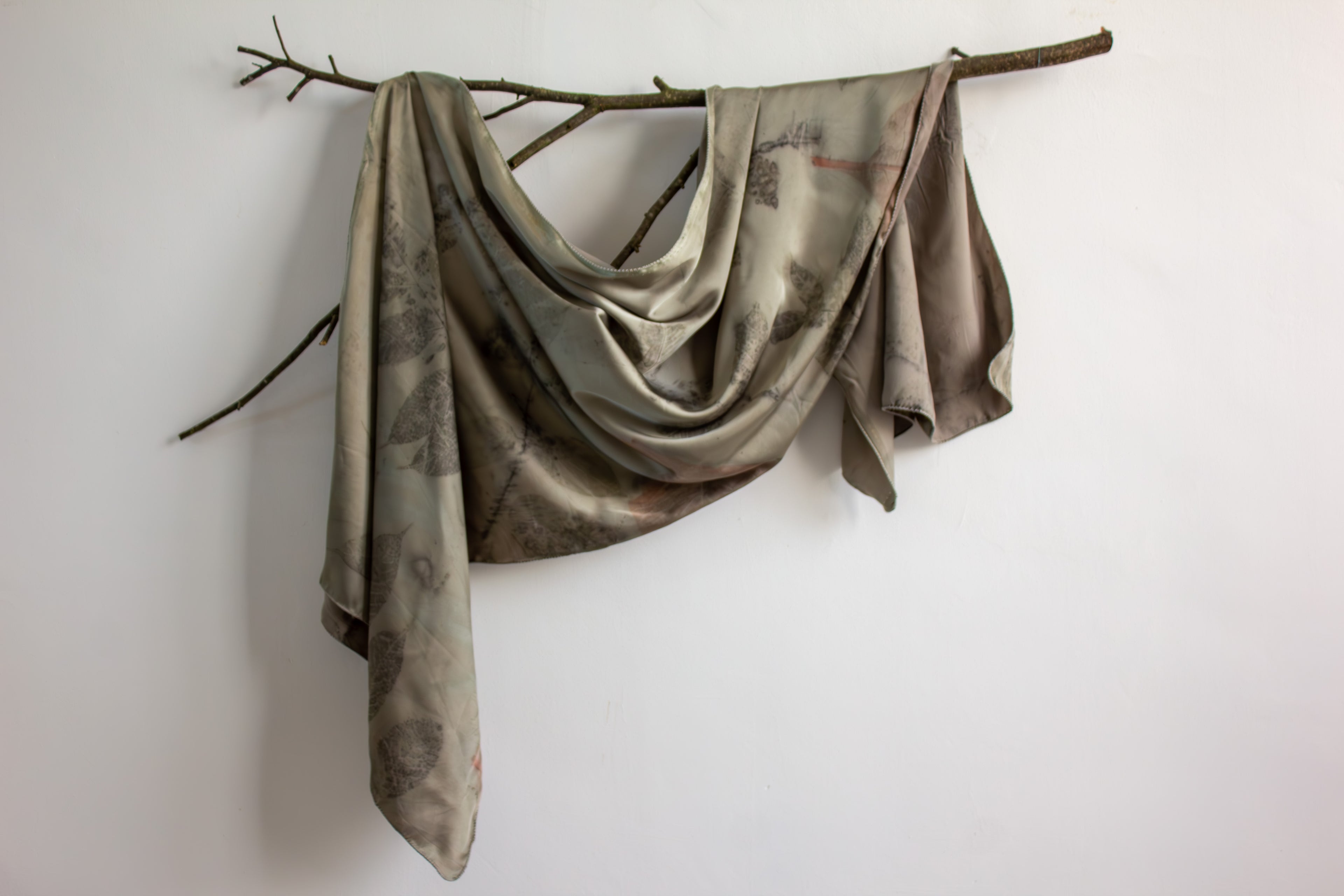 Green Silk Scarf Printed With Real Leaves